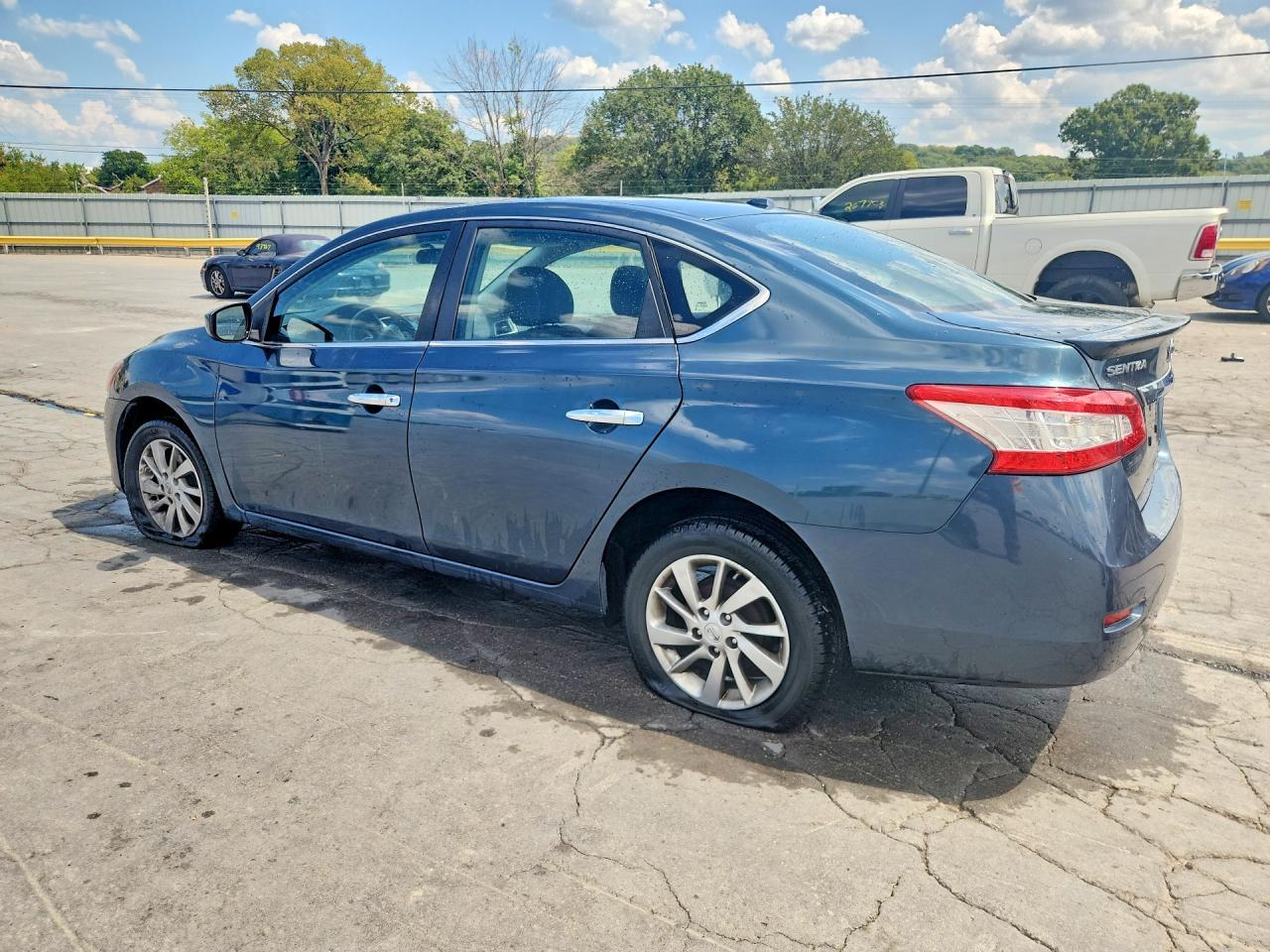 2015 Nissan Sentra Sv - Фото 2