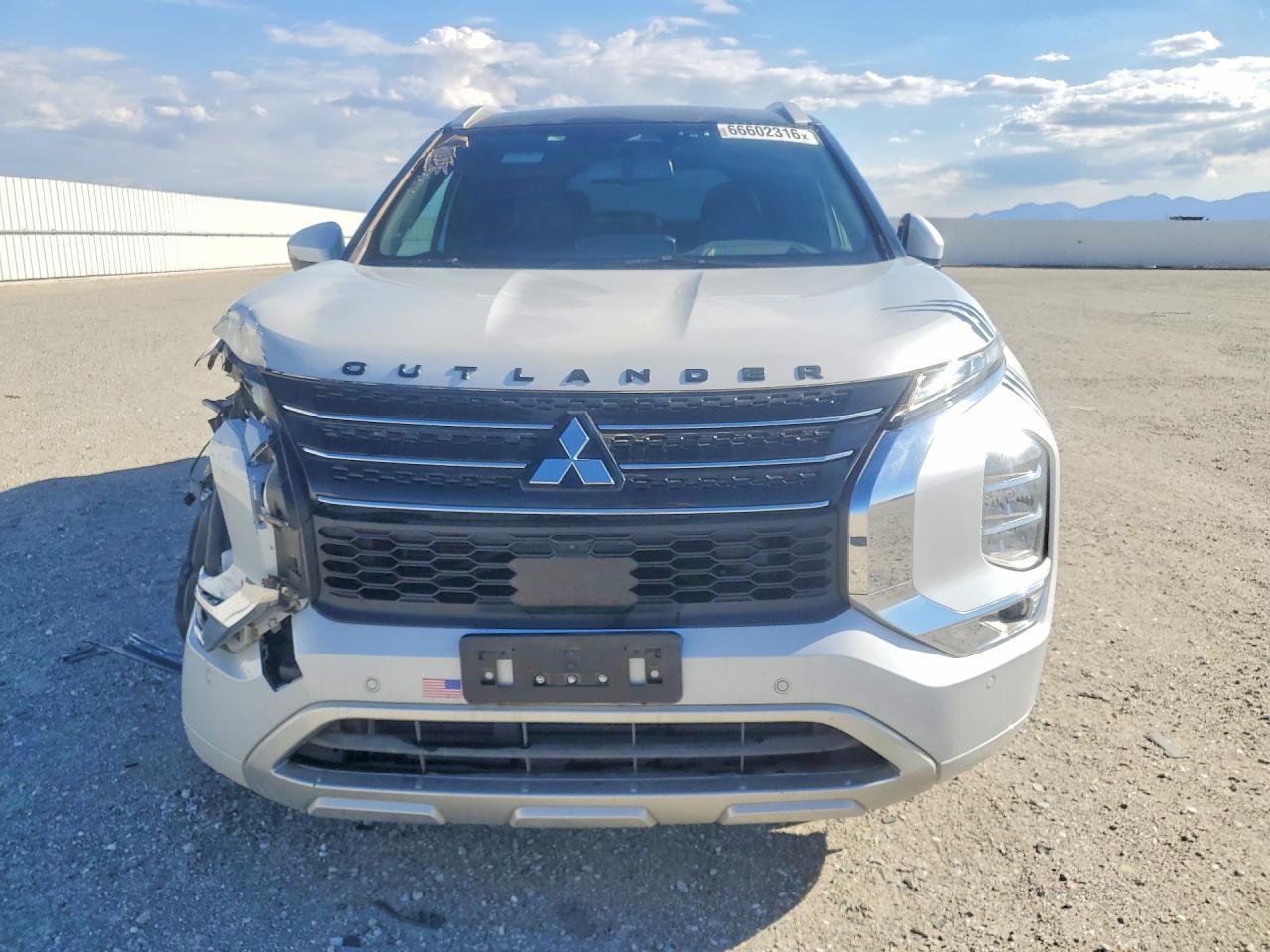 2024 Mitsubishi Outlander Sel - Image 5