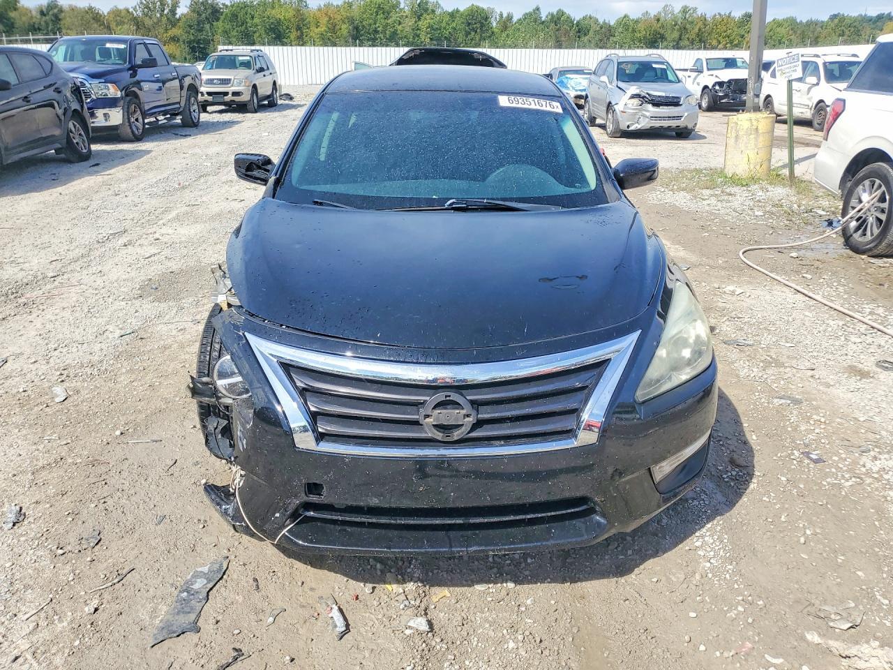 2015 Nissan Altima 2.5 S - Image 5
