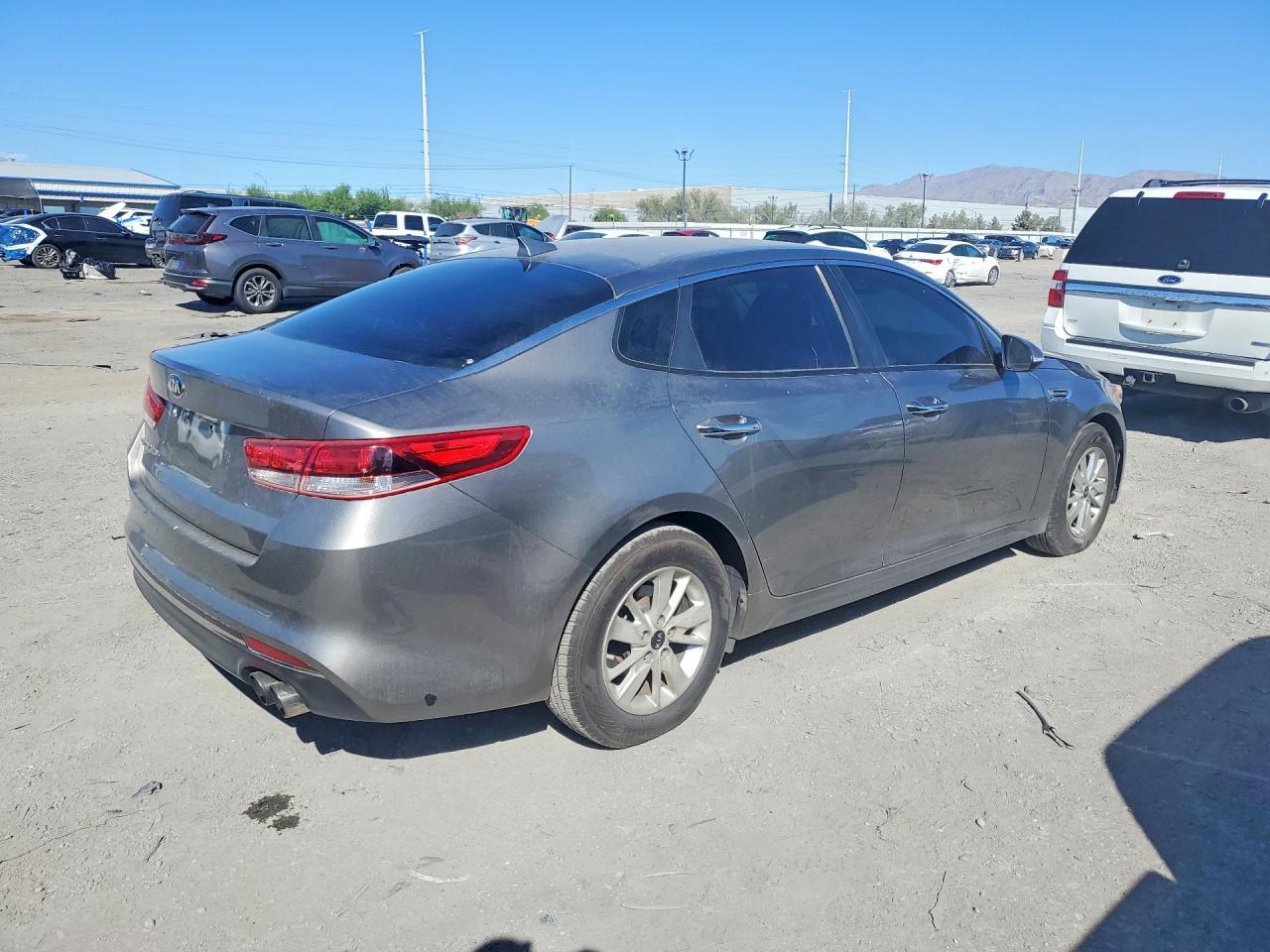 2016 Kia Optima Lx - Фото 3