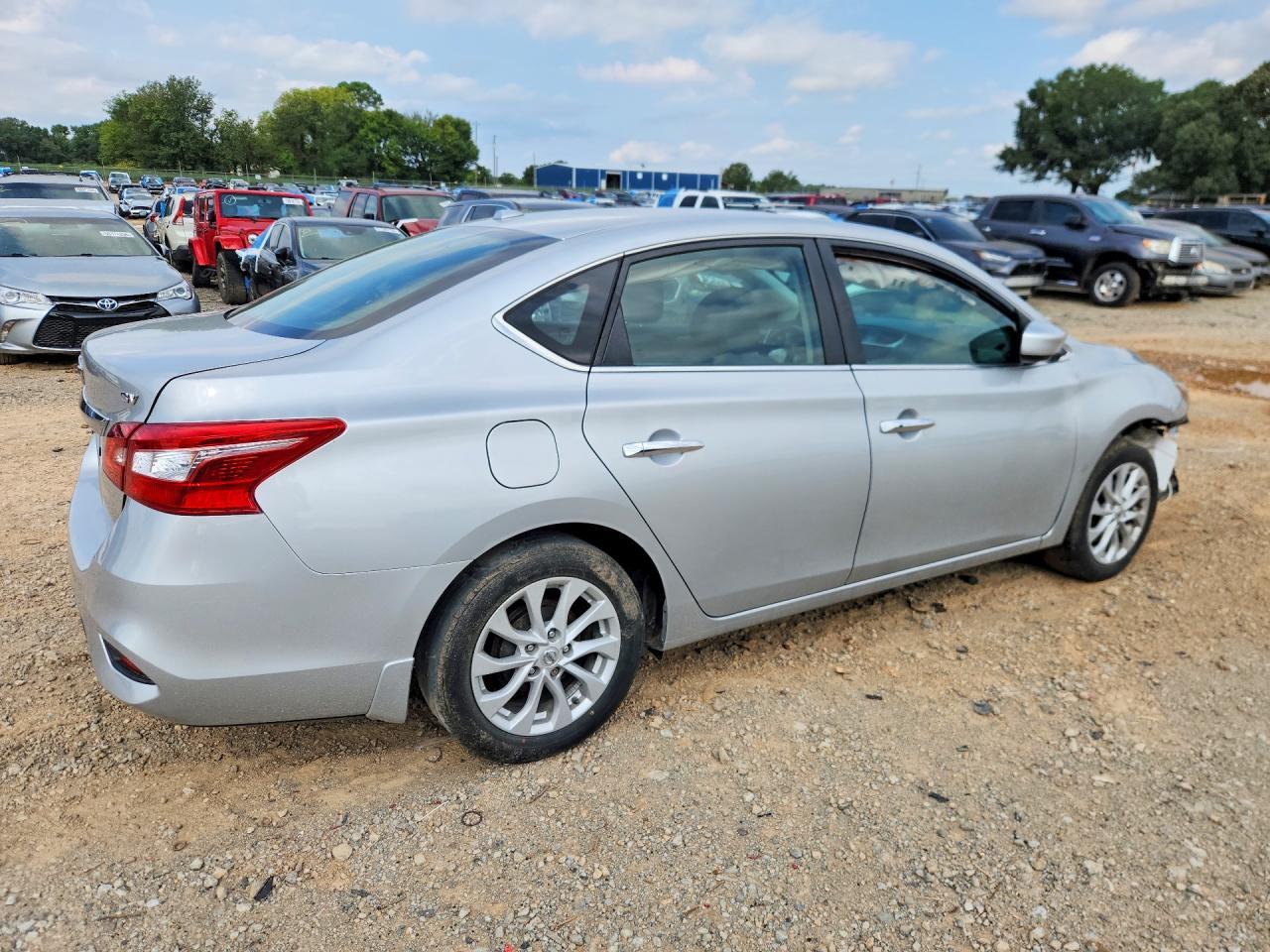 2019 Nissan Sentra Sv - Фото 3