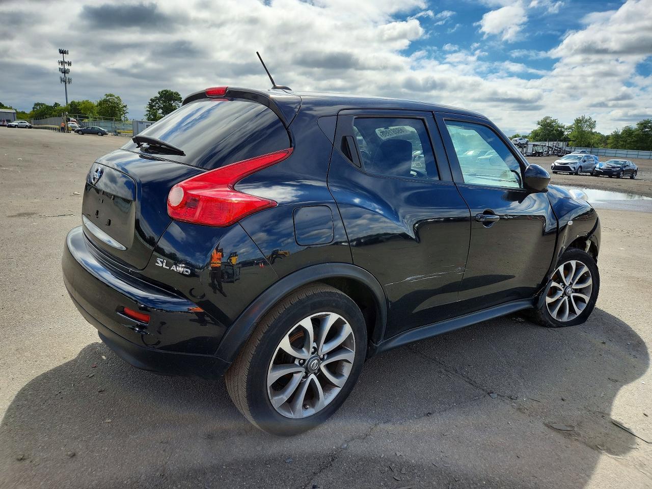 2011 Nissan Juke S - Фото 3