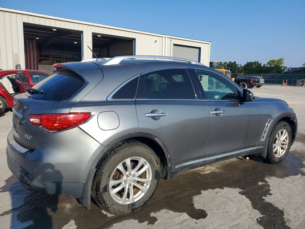 2013 Infiniti Fx37 Base - Image 3