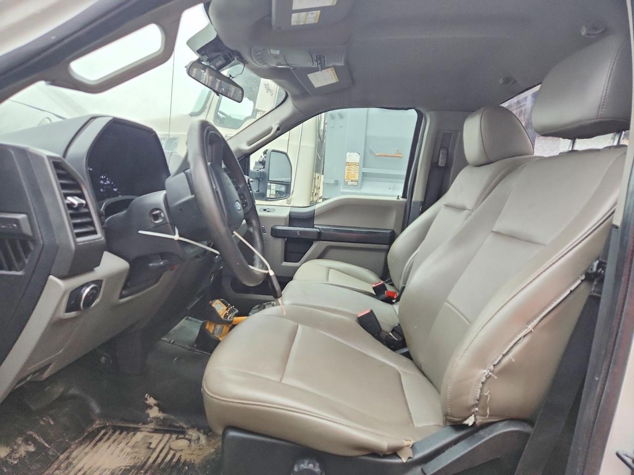2020 Ford F550 Super Duty - Image 7