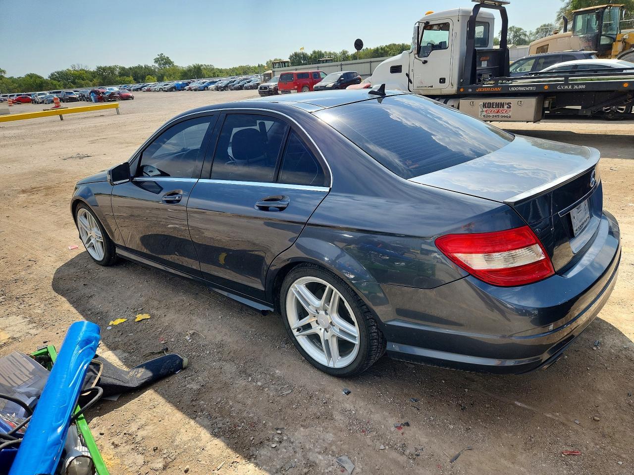 2011 Mercedes-Benz C 300 - Image 2
