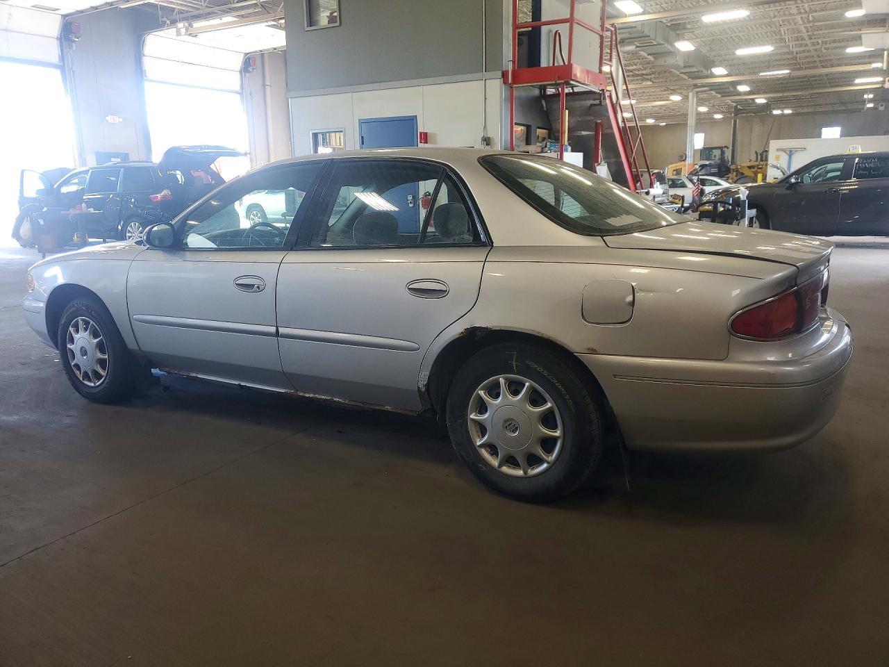 2003 Buick Century Custom - Фото 2