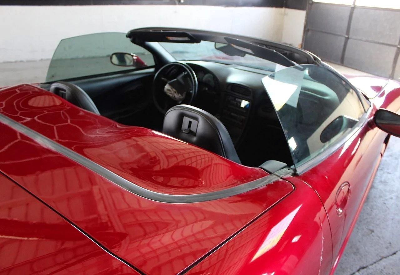 2002 Chevrolet Corvette - Фото 6