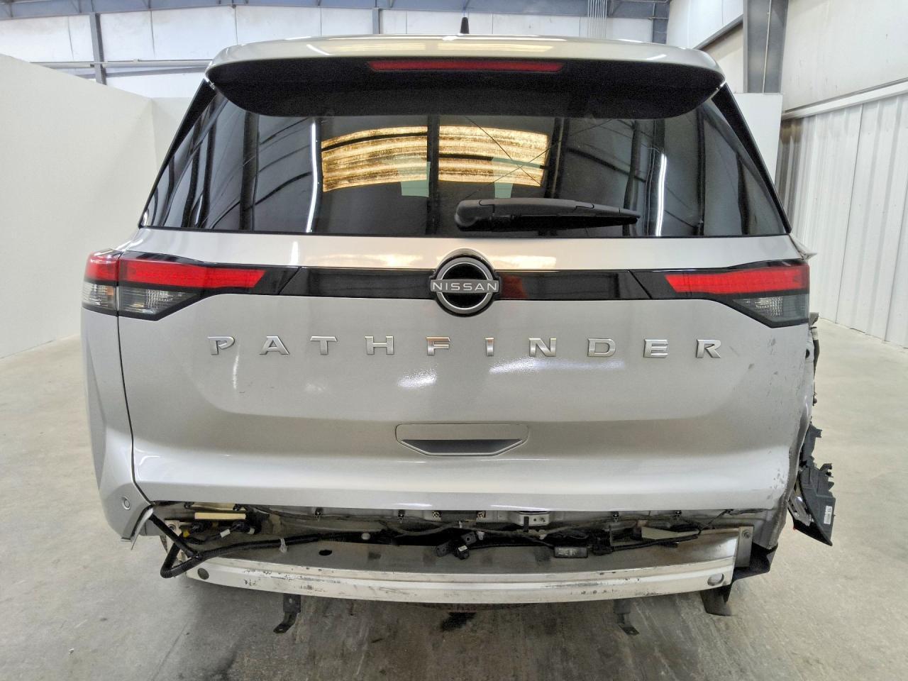2023 Nissan Pathfinder S - Фото 6