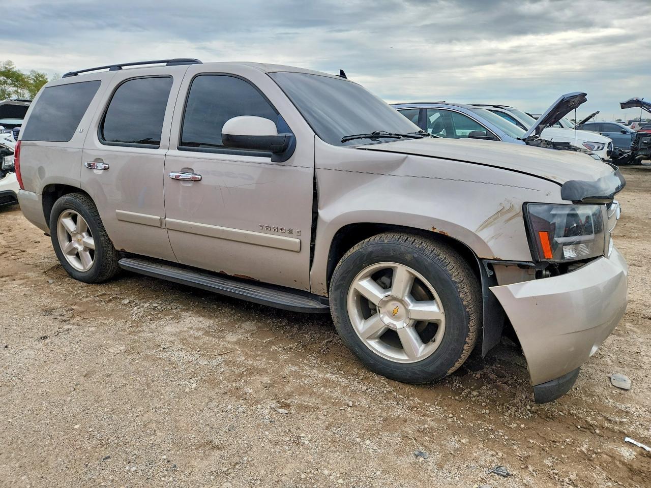 2008 Chevy Tahoe - Фото 4