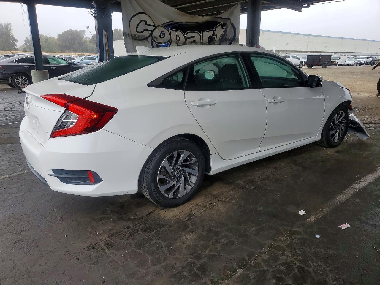 2017 Honda Civic Ex - Фото 3