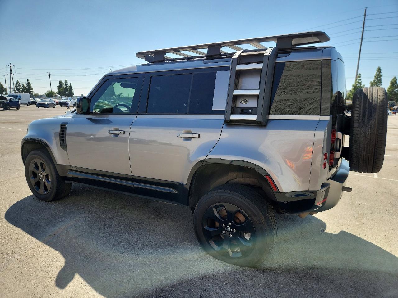 2021 Land Rover Defender 110 X-Dynamic Se - Фото 2