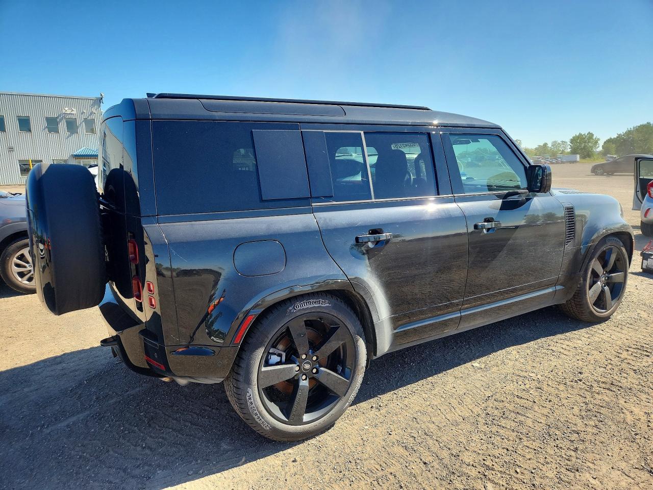 2025 Land Rover Defender 110 X-Dynamic Se - Image 3