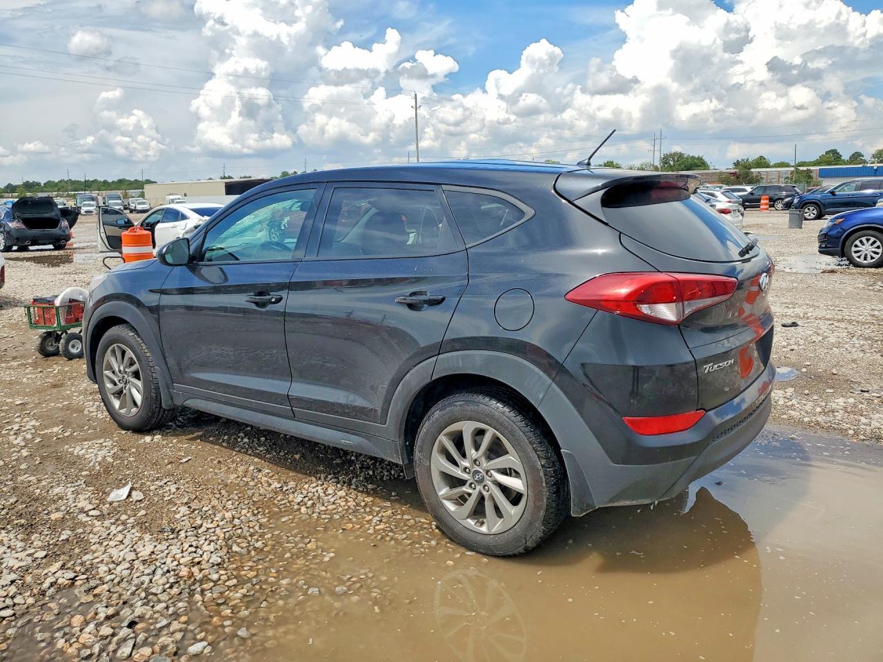 2018 Hyundai Tucson Se - Image 2
