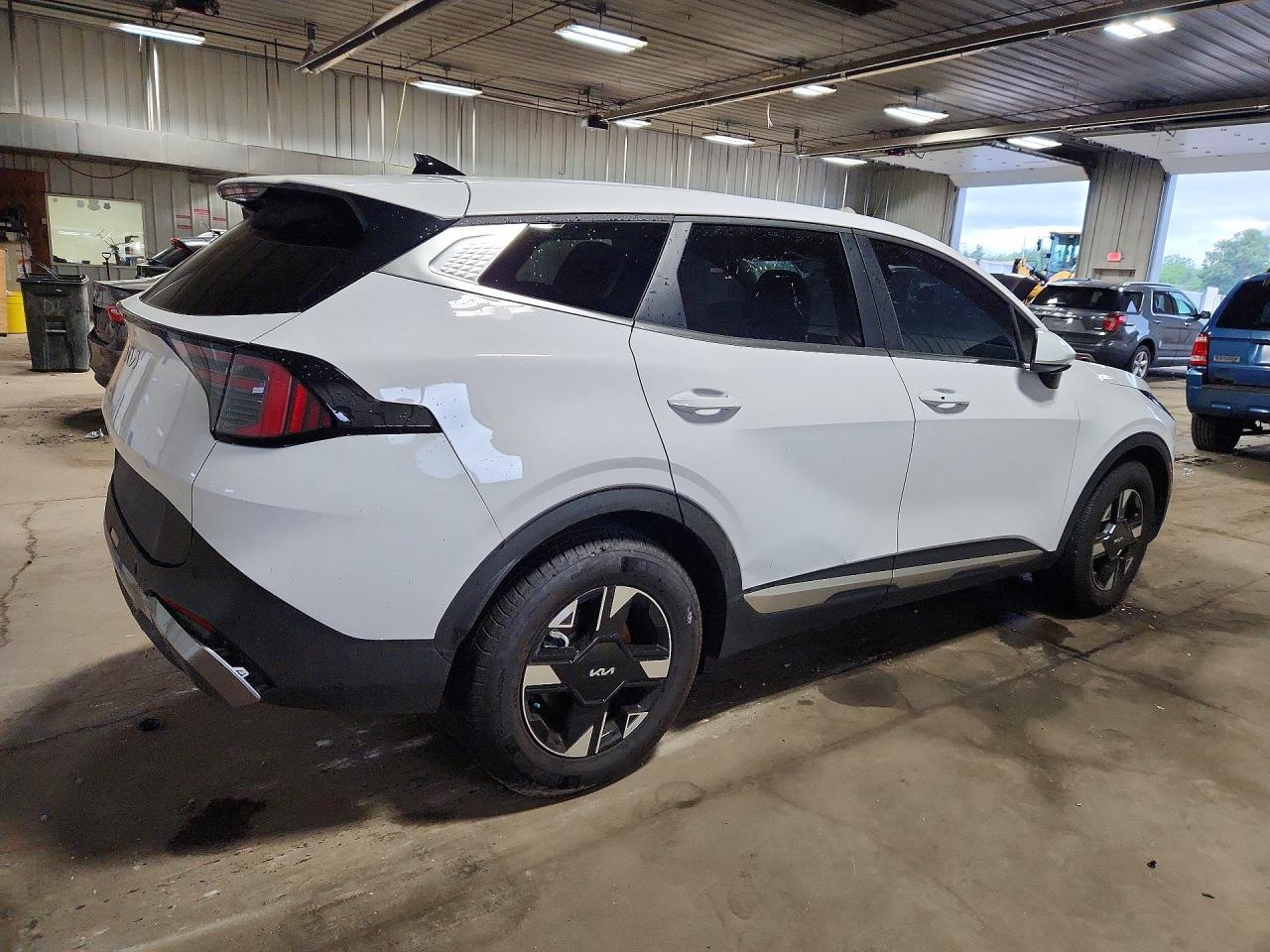 2026 Kia Sportage Lx - Image 3