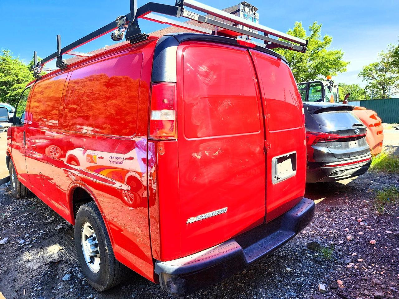 2018 Chevrolet Express G3500 - Image 6