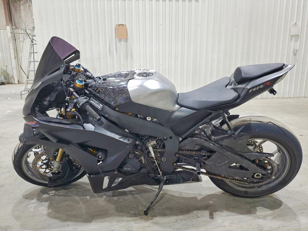 2025 Honda Cbr1000 - Image 3