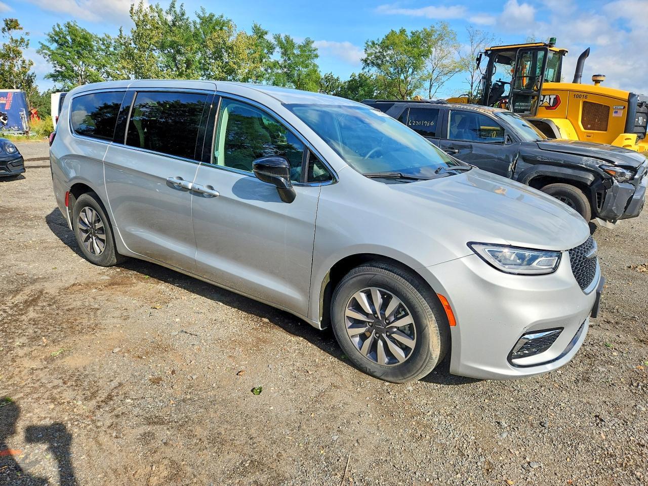 2024 Chrysler Pacifica Hybrid Select - Фото 4