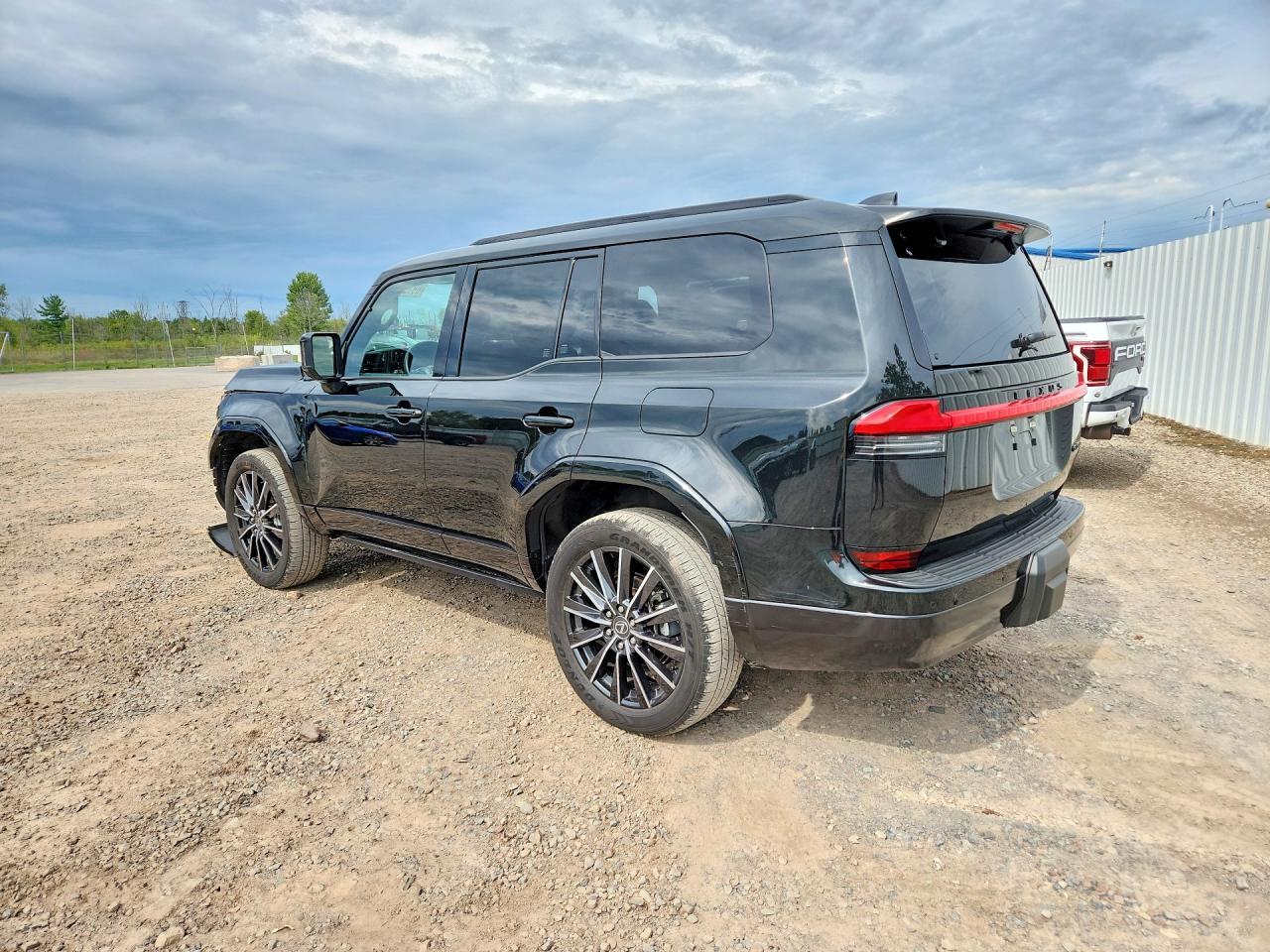 2025 Lexus Gx 550 Luxury+ - Image 2