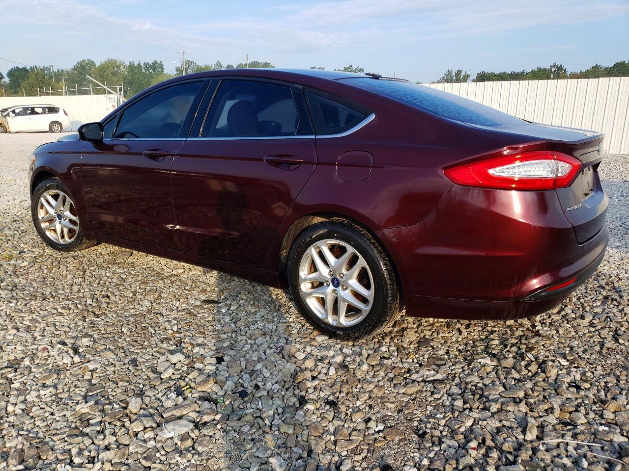2013 Ford Fusion Se - Фото 2