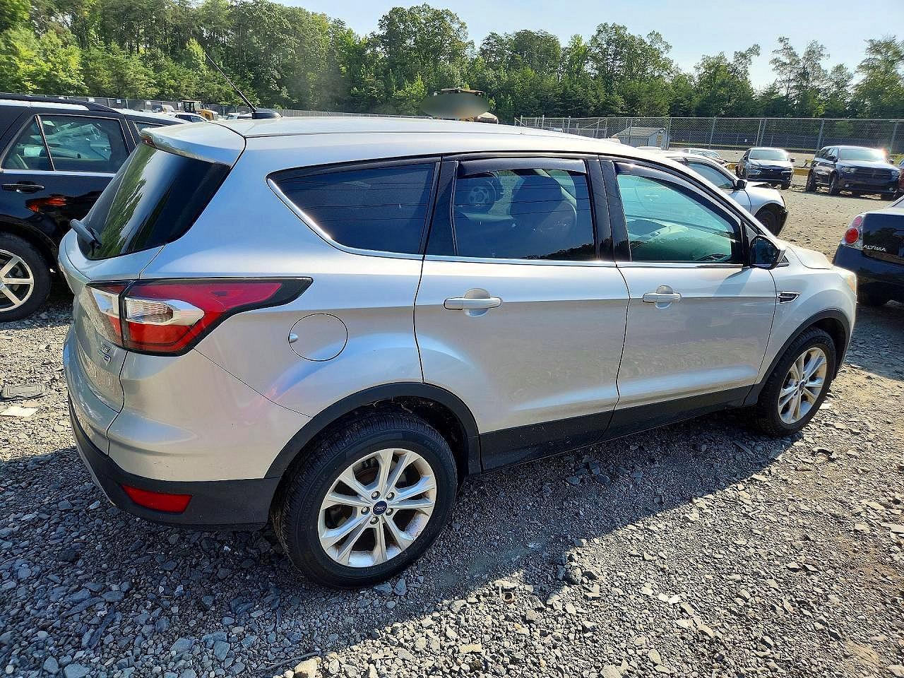 2017 Ford Escape Se - Фото 3