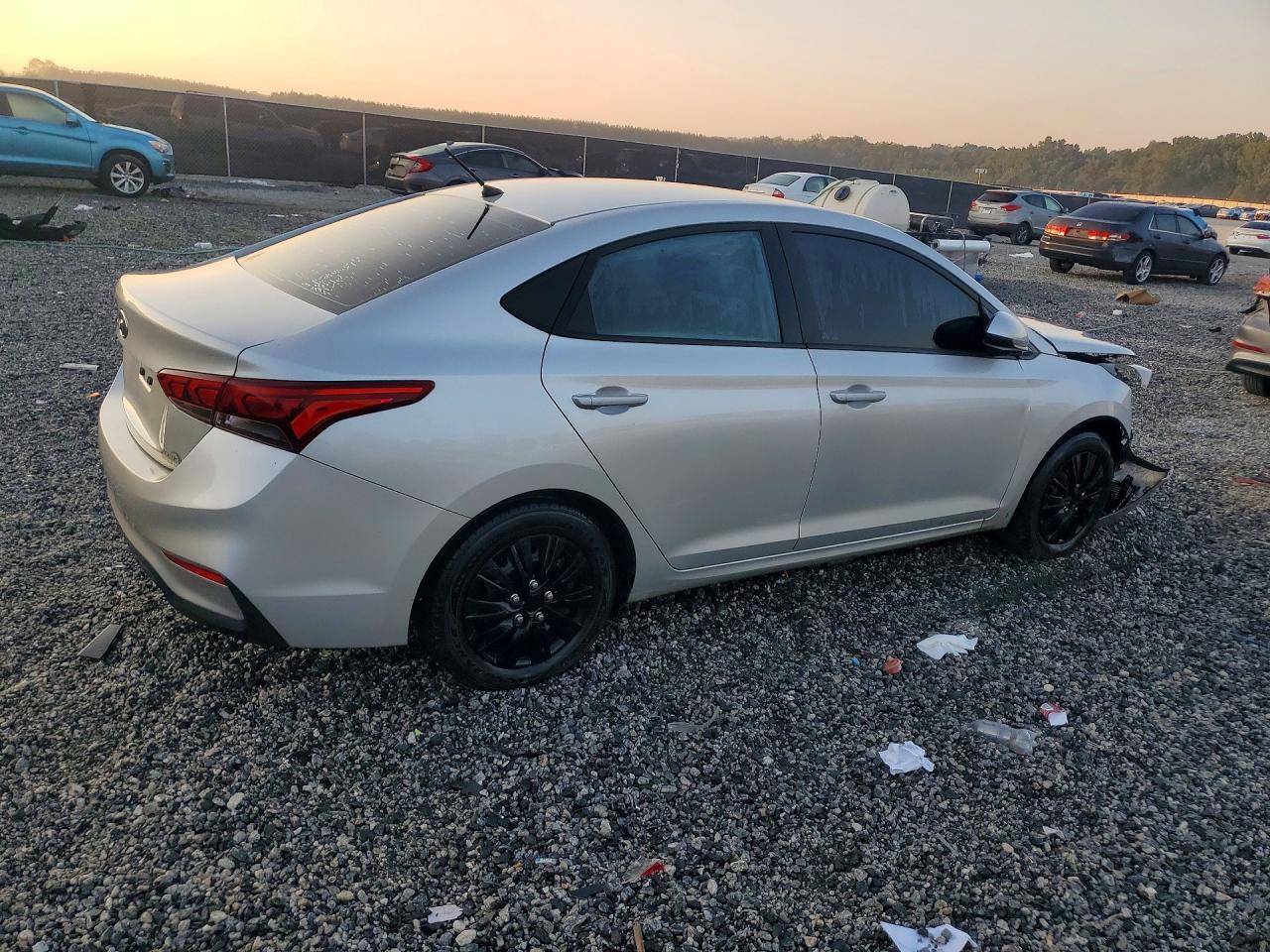 2019 Hyundai Accent Se - Image 3