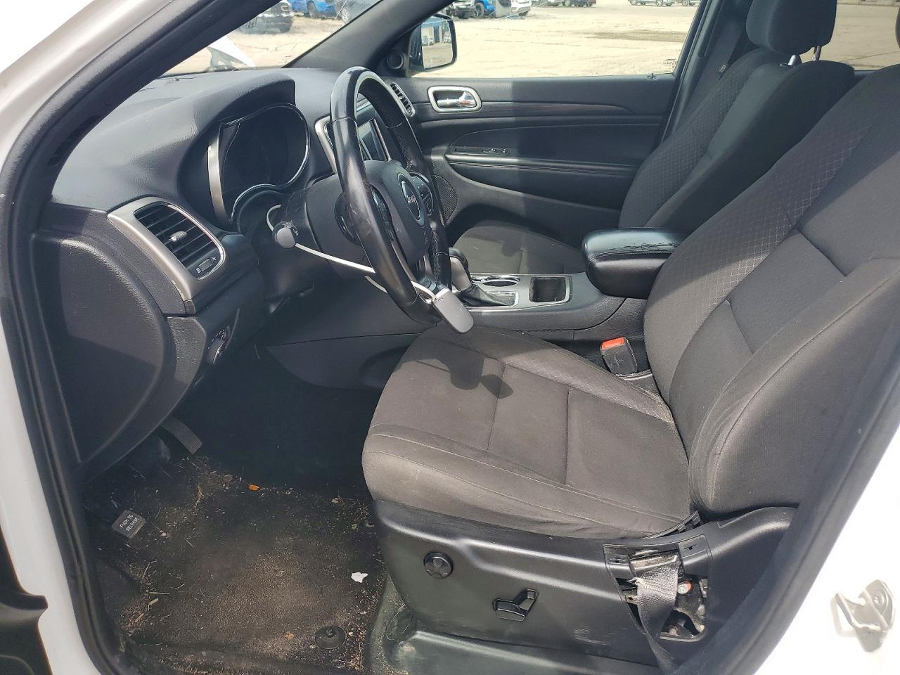 2019 Jeep Grand Cherokee Laredo - Image 7