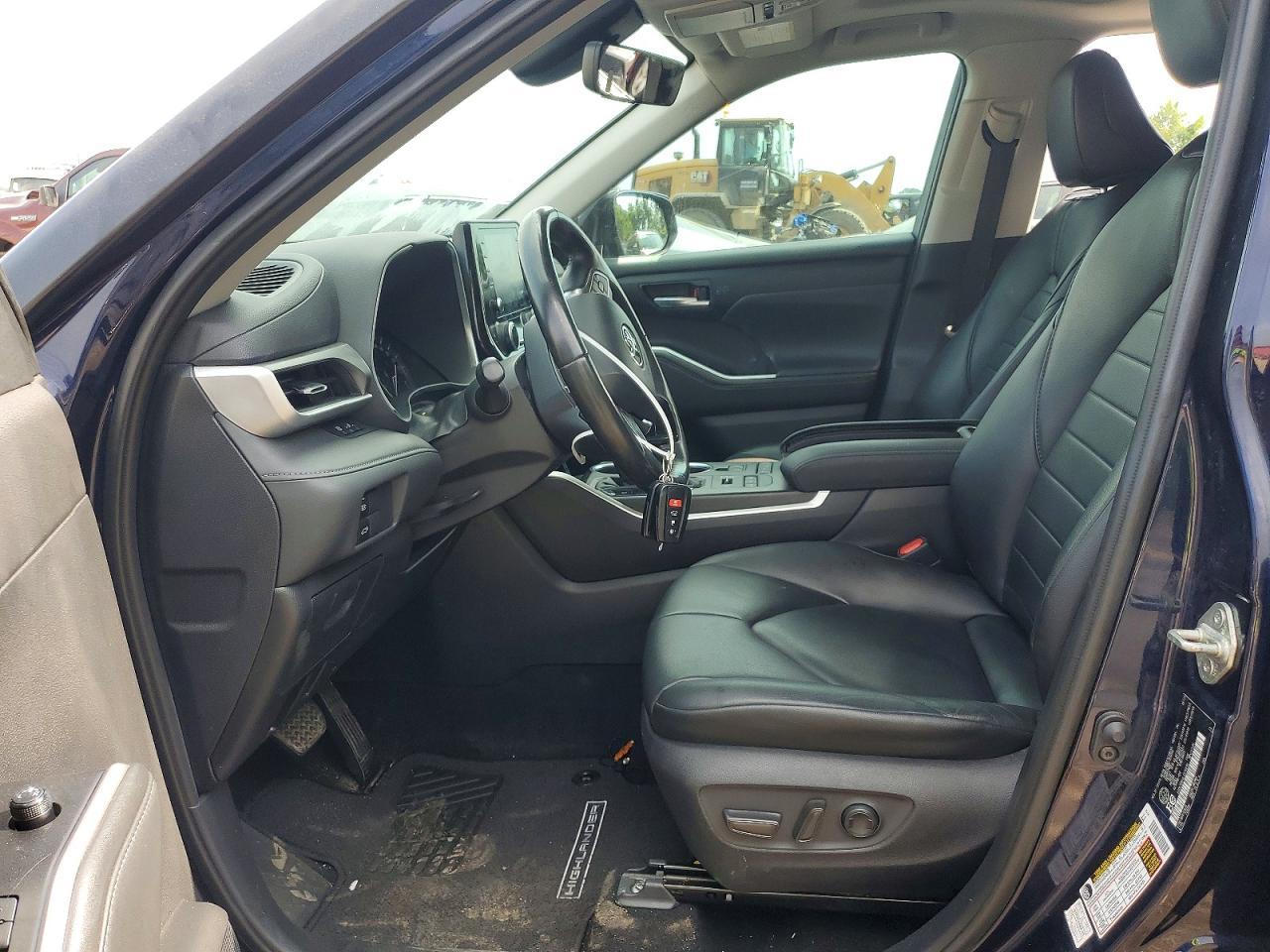 2020 Toyota Highlander Xle - Image 7