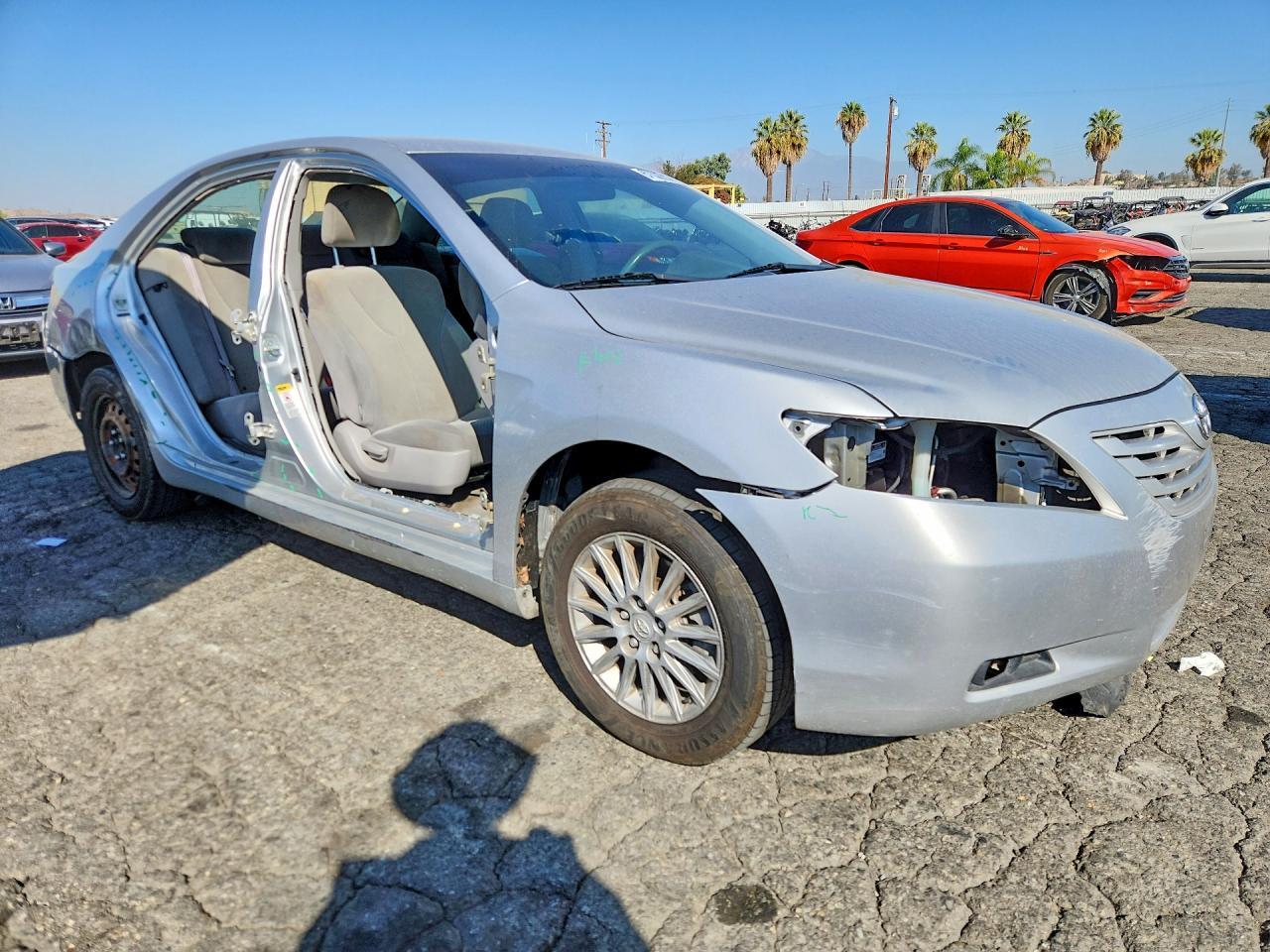 2009 Toyota Camry Le - Фото 4