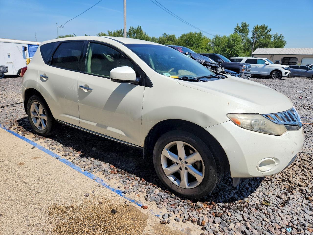 2010 Nissan Murano S - Image 4
