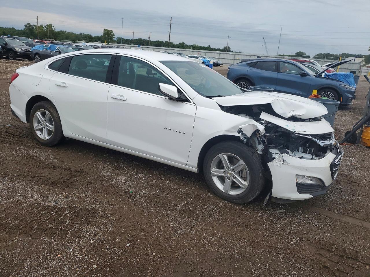 2024 Chevrolet Malibu Ls - Фото 4