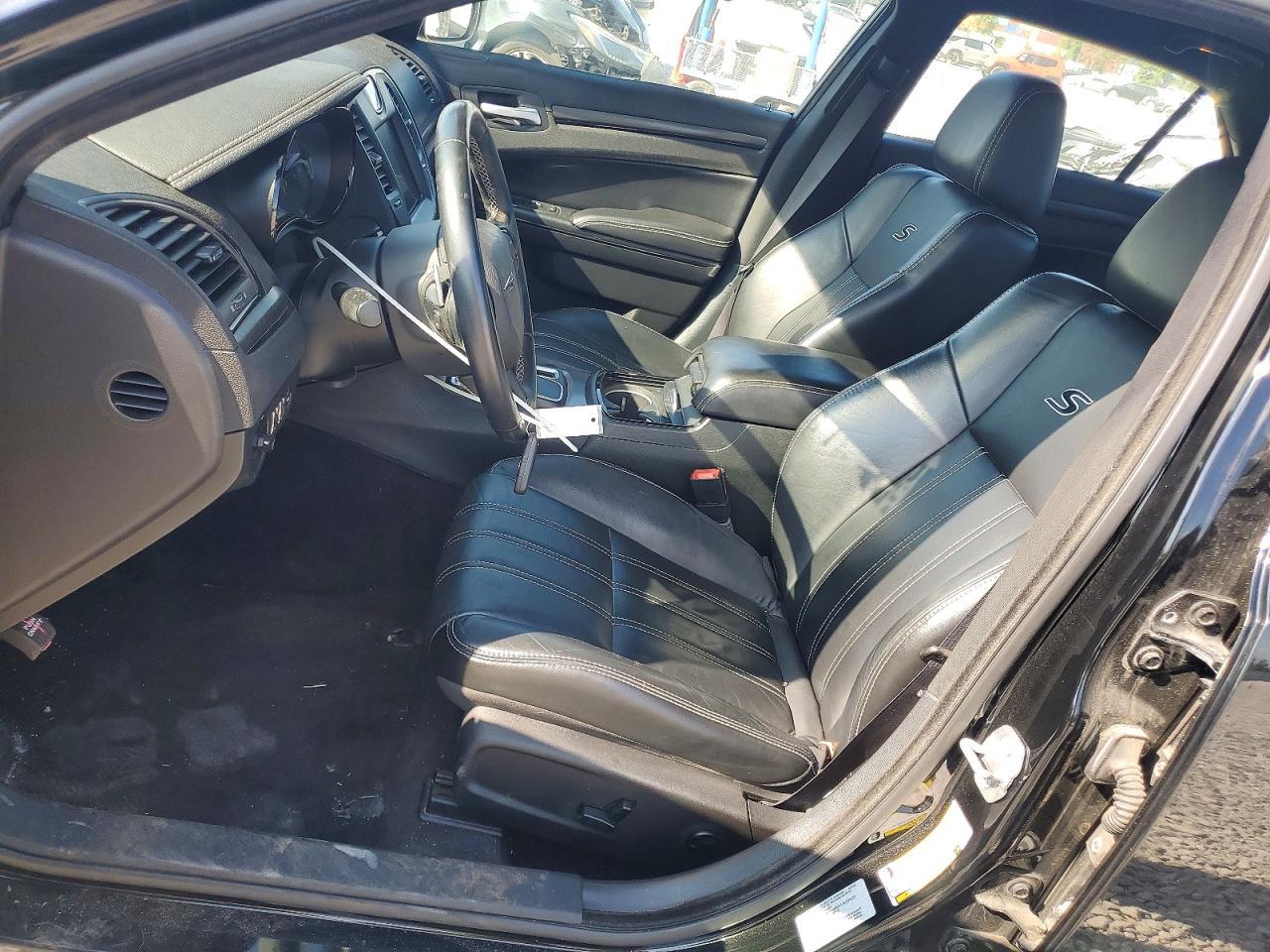 2016 Chrysler 300 S - Фото 7