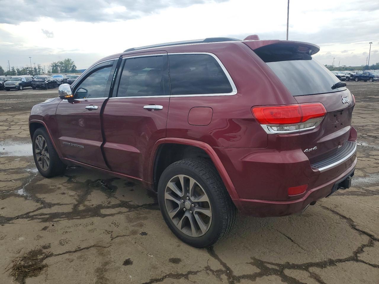 2017 Jeep Grand Cherokee Overland - Фото 2