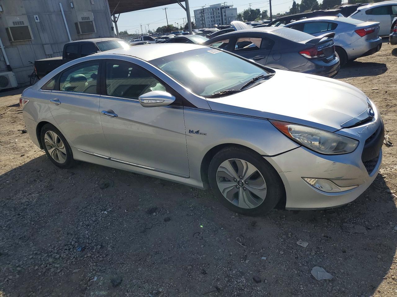 2013 Hyundai Sonata Hybrid - Image 4