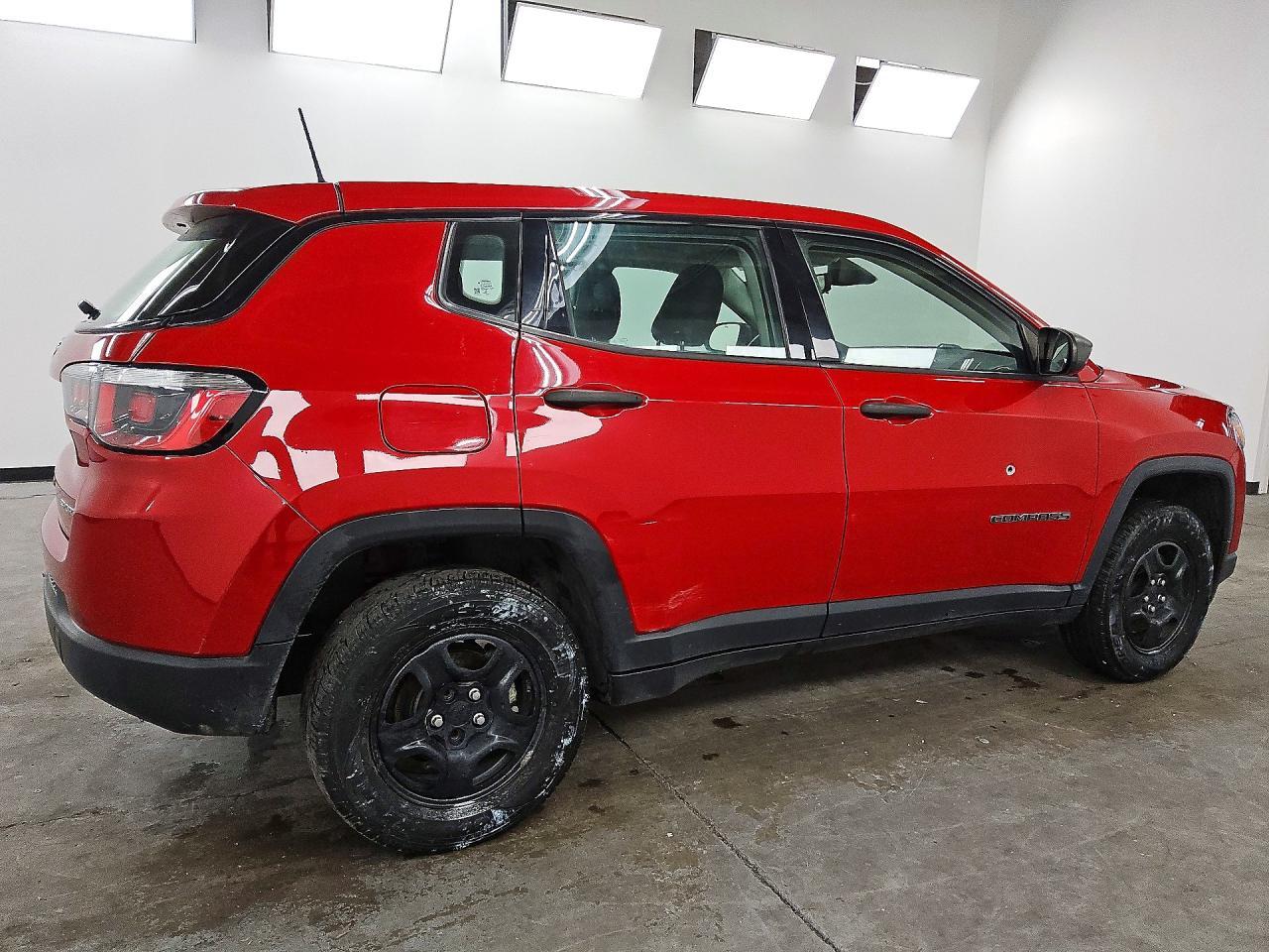 2019 Jeep Compass Sport - Фото 3