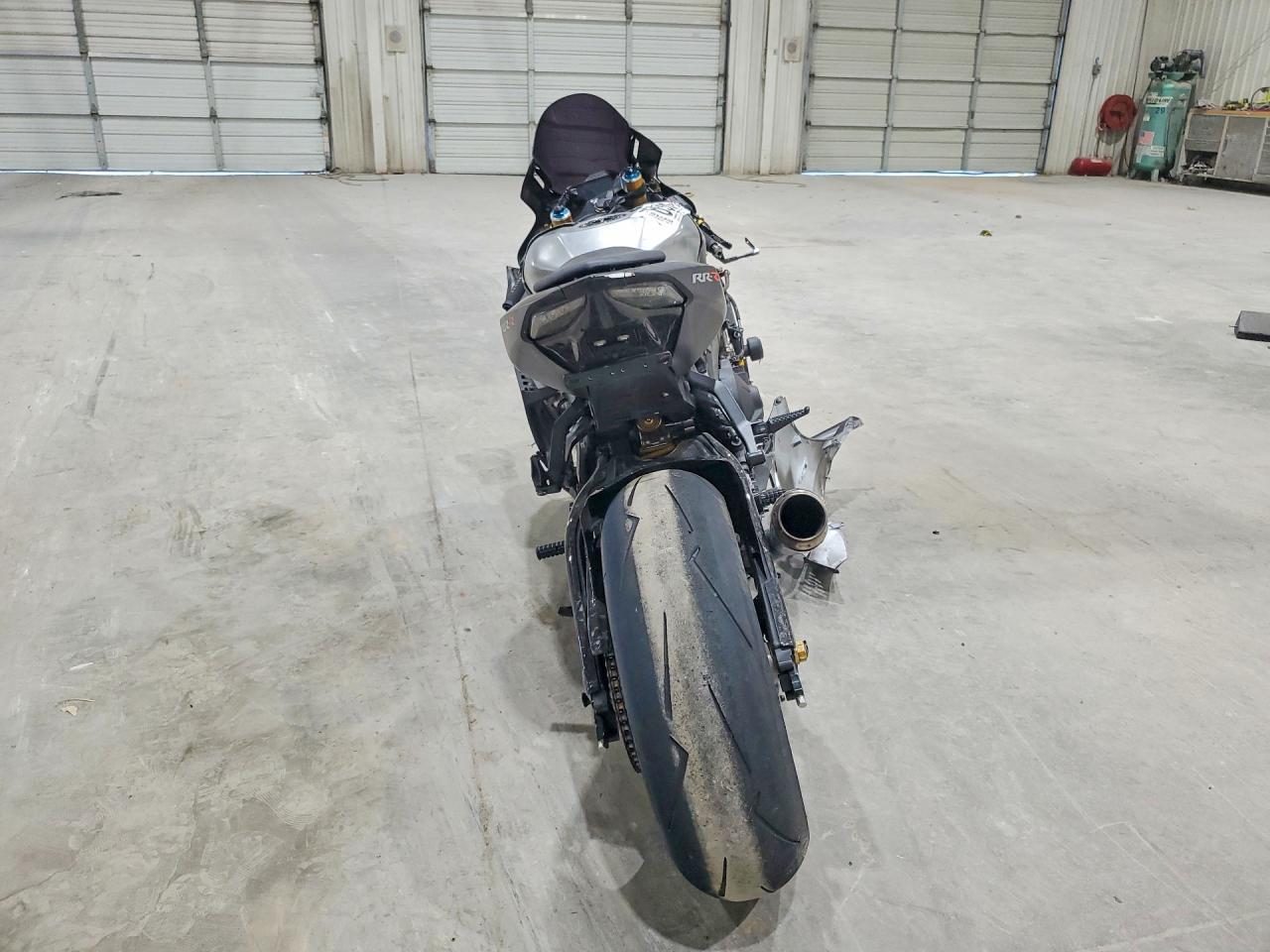 2025 Honda Cbr1000 - Image 4