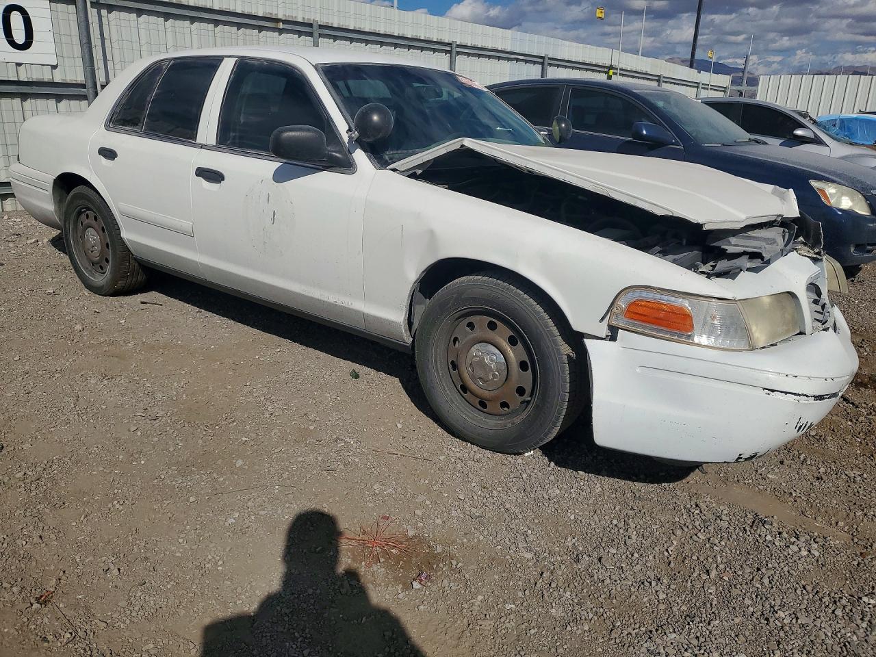 2006 Ford Crown Vict - Image 4