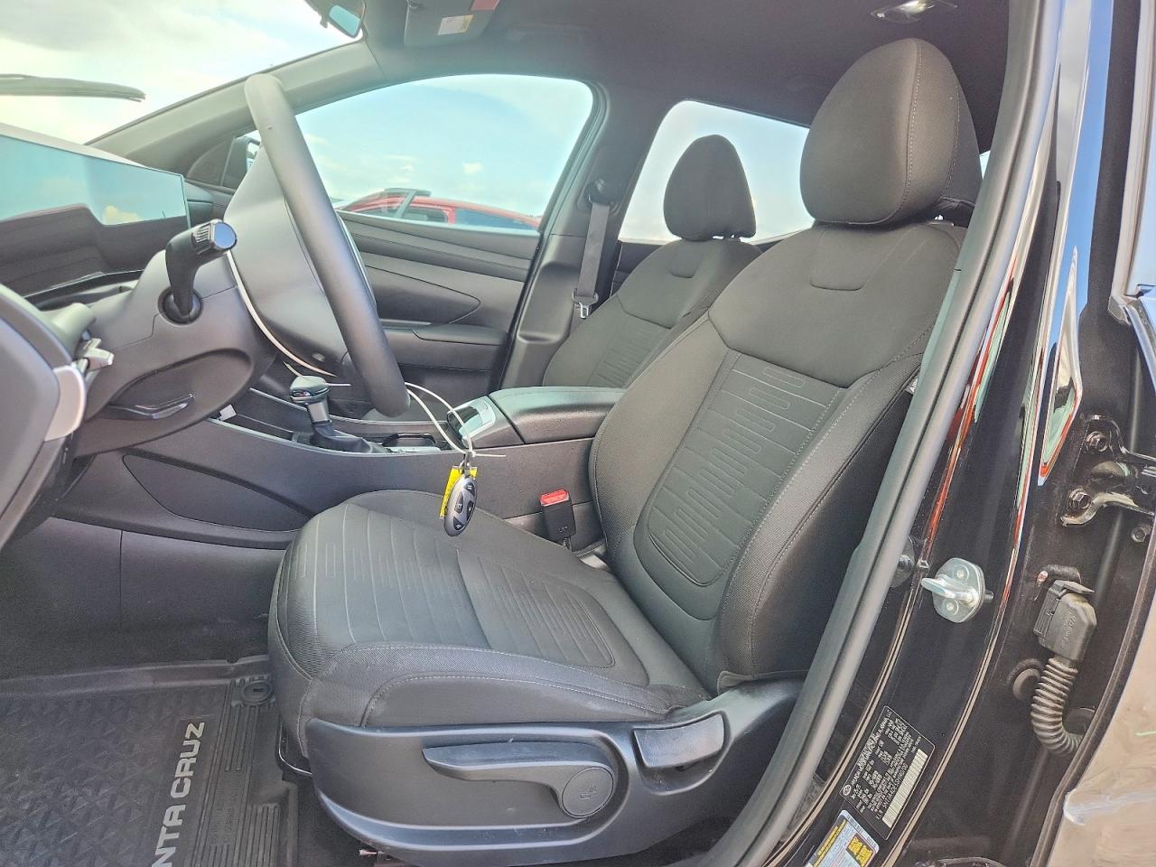 2025 Hyundai Santa Cruz Se - Image 7