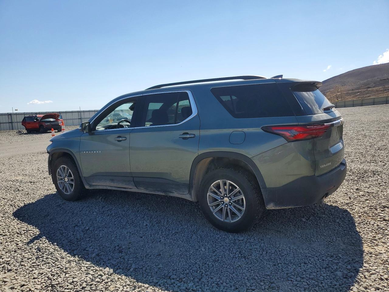 2023 Chevrolet Traverse Lt - Фото 2