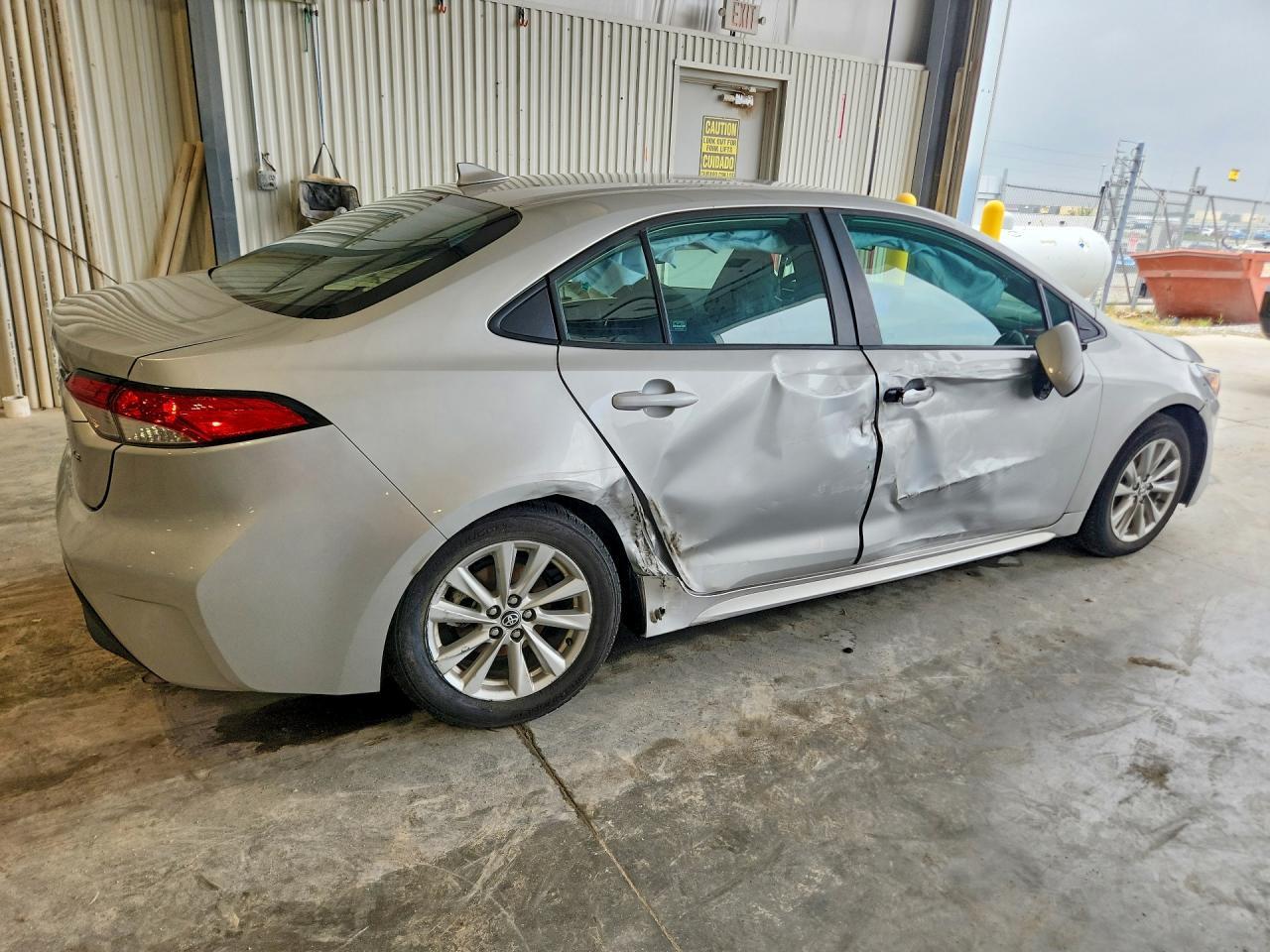 2024 Toyota Corolla Le - Фото 3