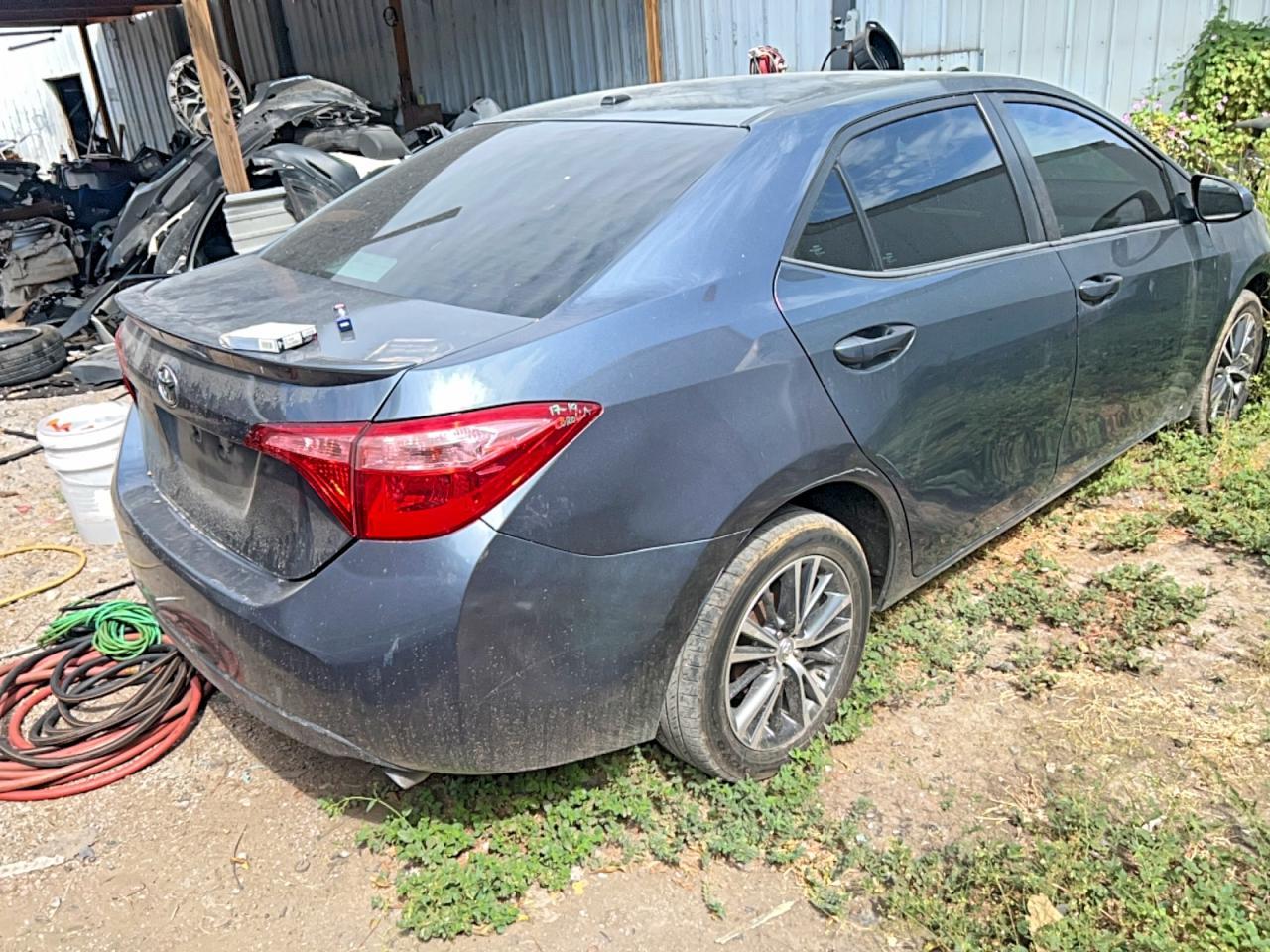 2017 Toyota Corolla Le - Фото 4