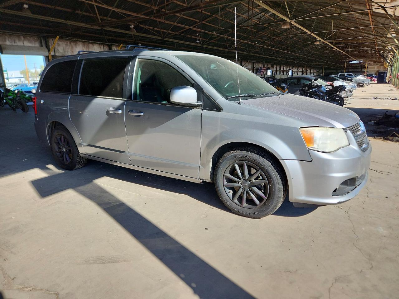 2019 Dodge Grand Caravan Sxt - Image 4