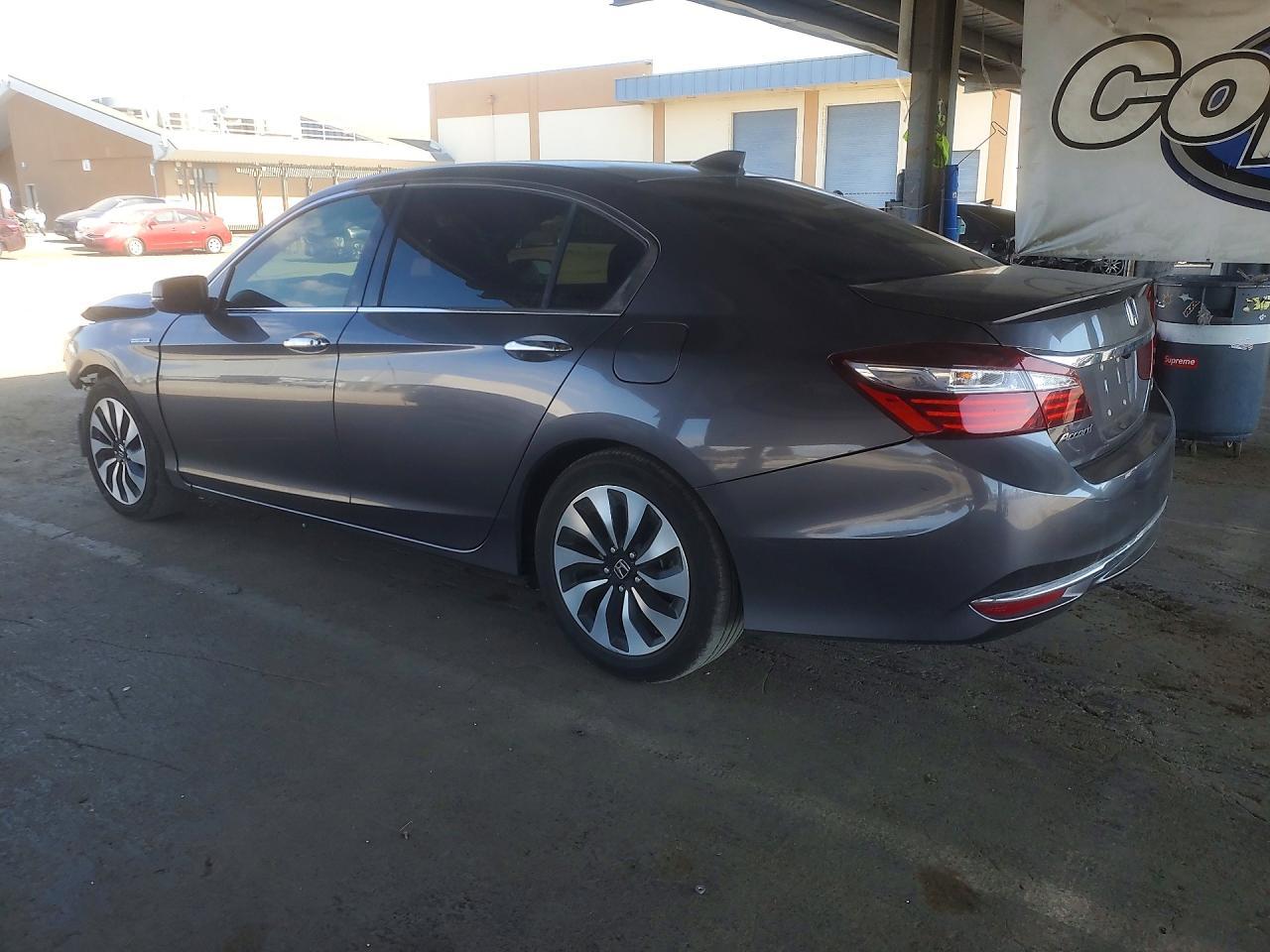 2017 Honda Accord Hybrid Exl - Image 2