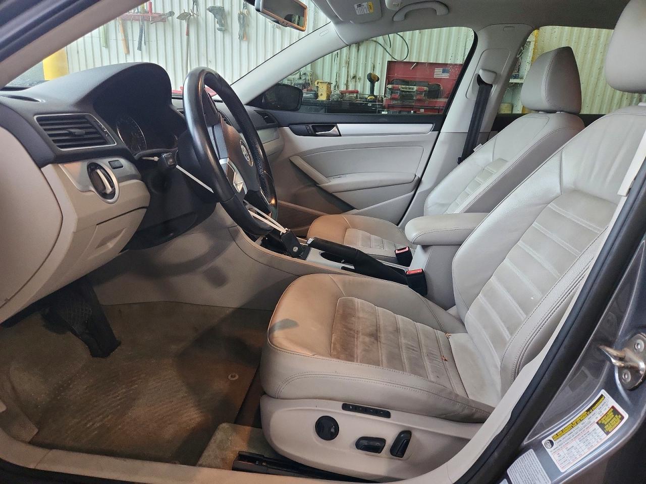 2015 Volkswagen Passat Sel - Фото 7