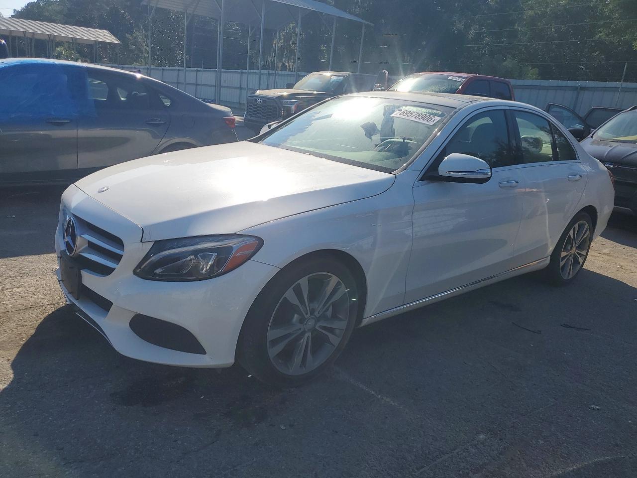 2015 Mercedes-Benz C 300