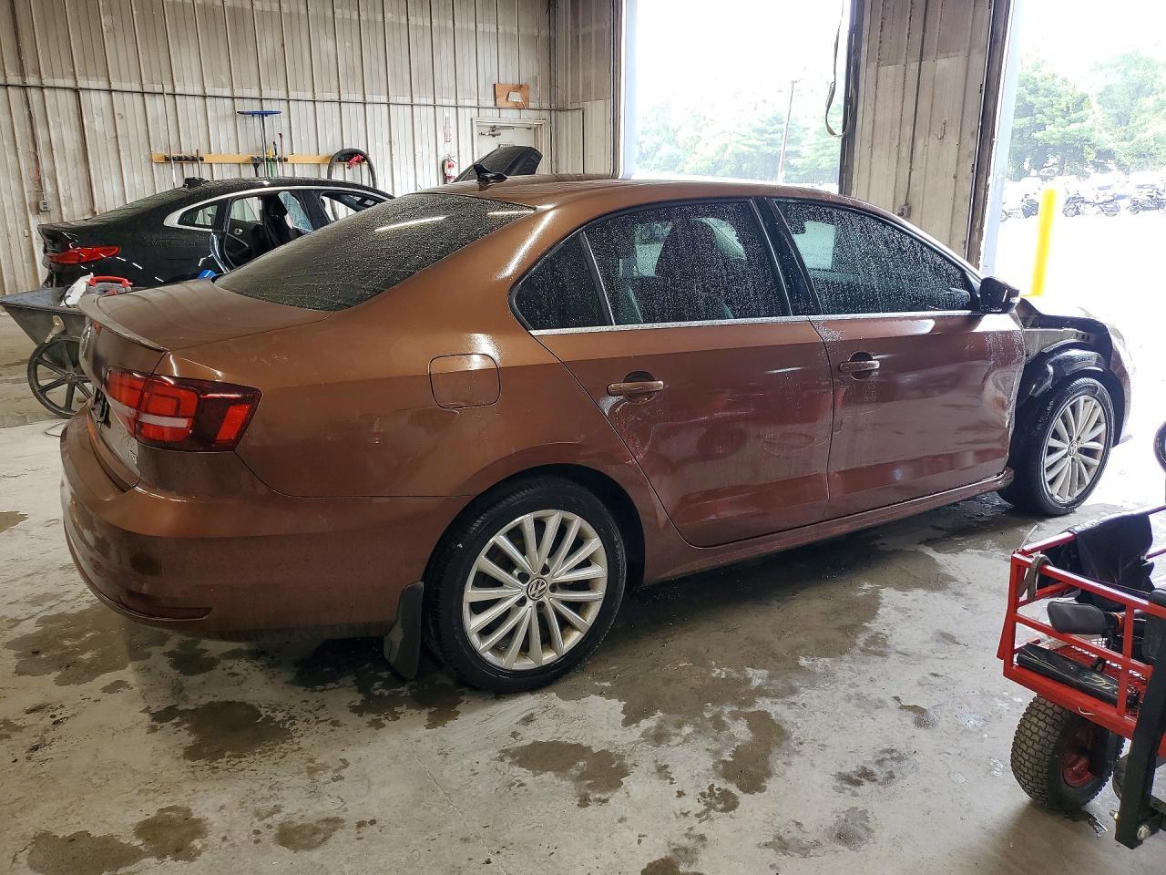 2016 Volkswagen Jetta Sel - Фото 3