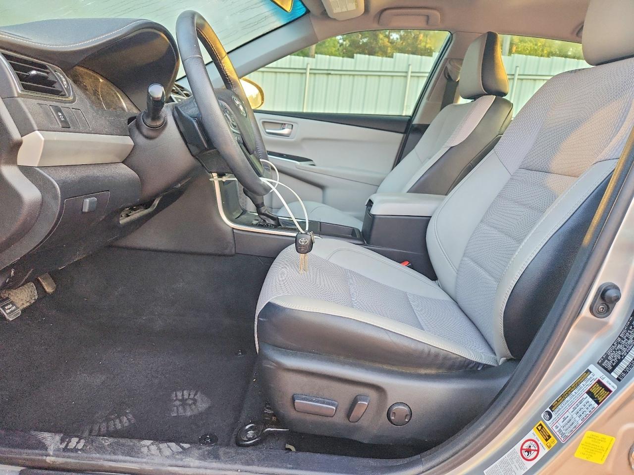 2017 Toyota Camry Se - Фото 7