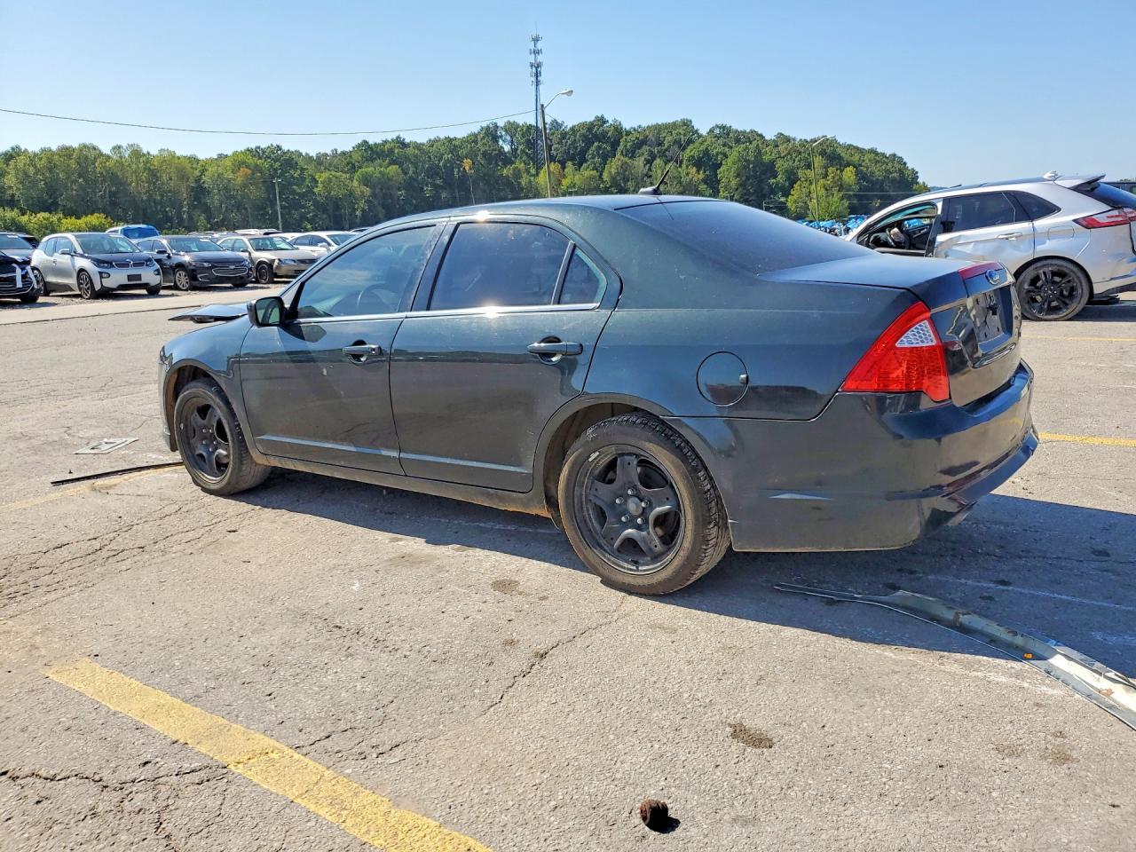 2010 Ford Fusion Se - Image 2