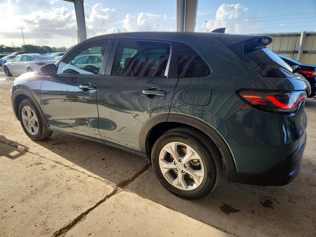 2025 Honda Hr-V Lx - Image 2