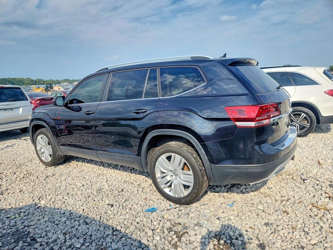 2019 Volkswagen Atlas Se - Image 2