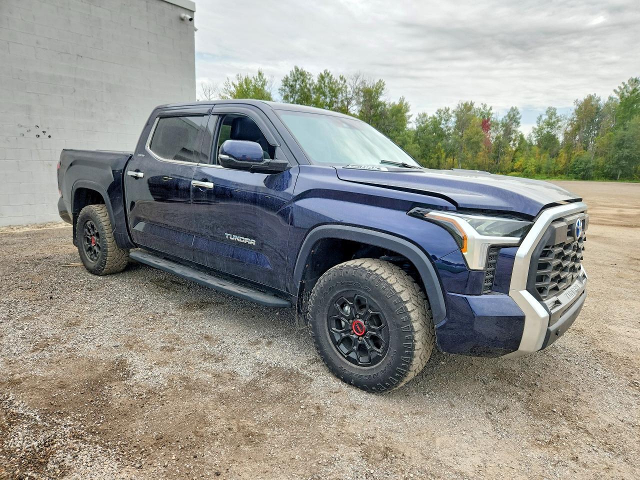 2022 Toyota Tundra Crewmax Limited - Image 4